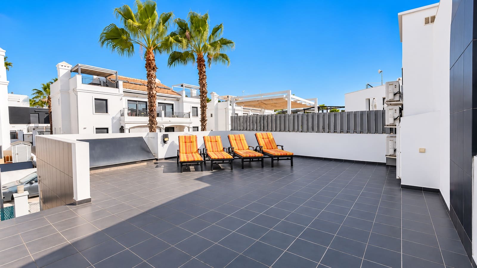 2 bedroom Semi-detached Villa for sale in Orihuela Costa with pool garage - € 239,990 (Ref: 10168966)