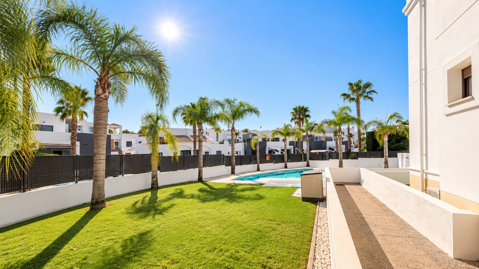 2 bedroom Semi-detached Villa for sale in Orihuela Costa with pool garage - € 239,990 (Ref: 10168966)