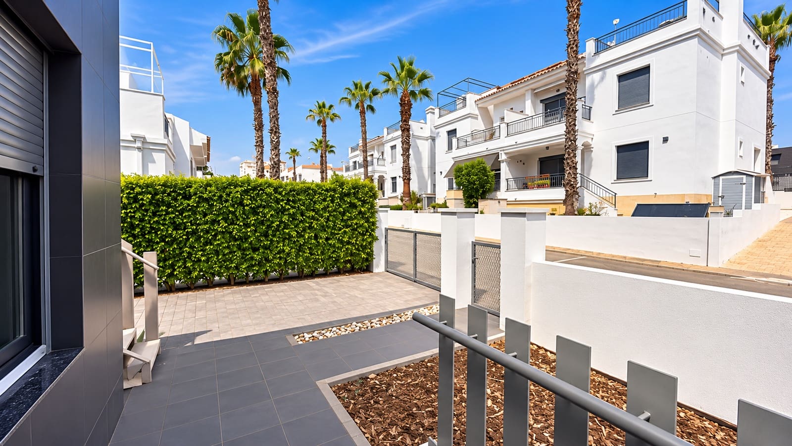 2 bedroom Semi-detached Villa for sale in Orihuela Costa with pool garage - € 239,990 (Ref: 10168966)