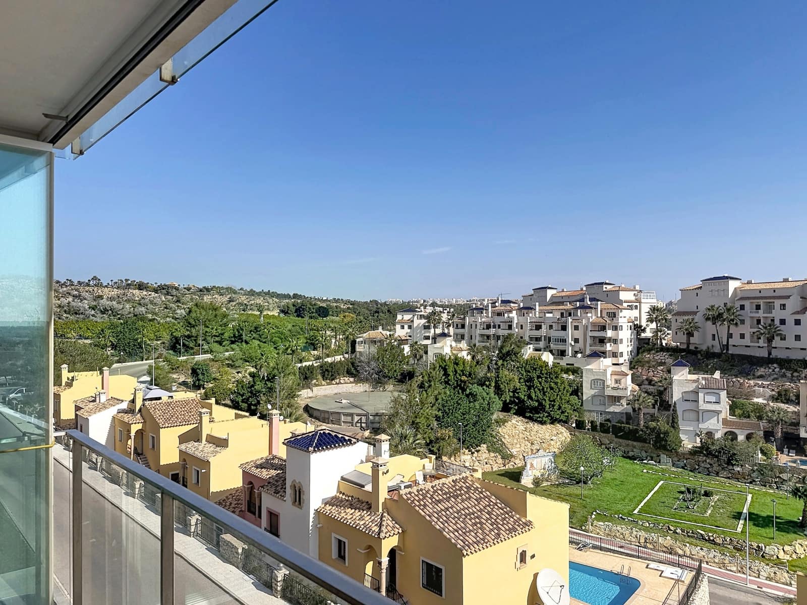 2 bedroom Apartment for sale in Orihuela Costa with pool garage - € 229,990 (Ref: 9840653)
