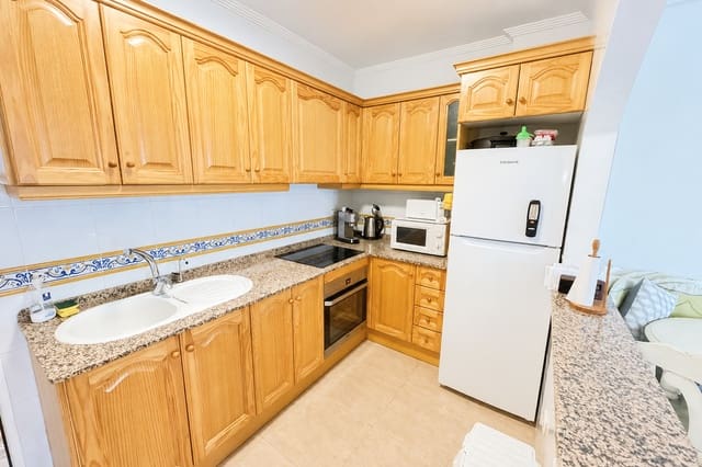2 chambre Appartement à vendre à Villamartin, Orihuela avec piscine garage - 153 995 € (Ref: 9974245)