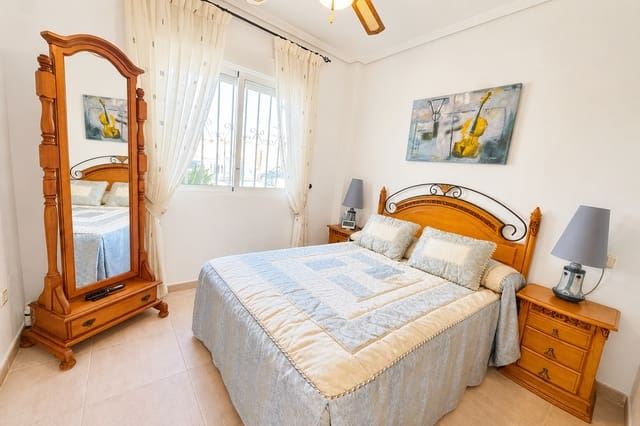 2 chambre Appartement à vendre à Villamartin, Orihuela avec piscine garage - 153 995 € (Ref: 9974245)