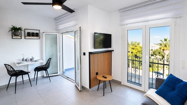1 slaapkamer Appartement te koop in Villamartin, Orihuela met zwembad - € 119.990 (Ref: 9974246)