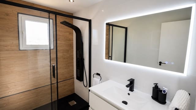 1 slaapkamer Appartement te koop in Villamartin, Orihuela met zwembad - € 119.990 (Ref: 9974246)