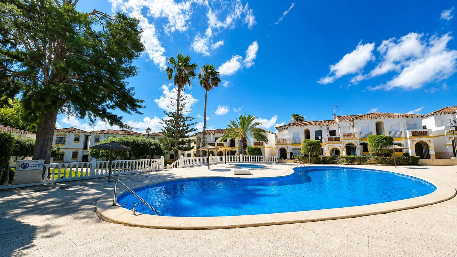 1 chambre Appartement à vendre à Villamartin avec piscine - 119 990 € (Ref: 9974246)