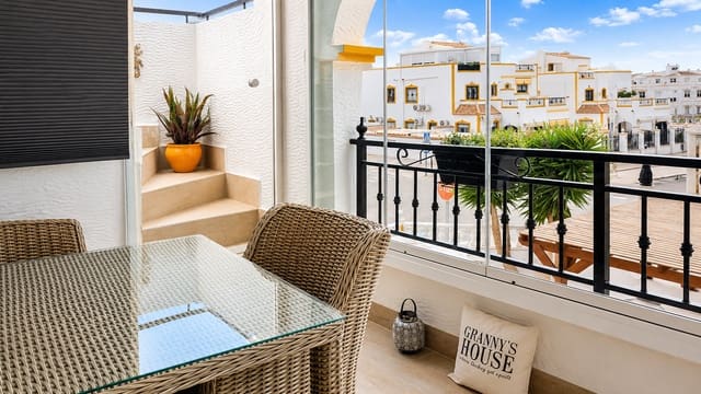 2 soveværelse Lejlighed til salg i Vistabella, Orihuela med swimmingpool - € 153.500 (Ref: 9993612)