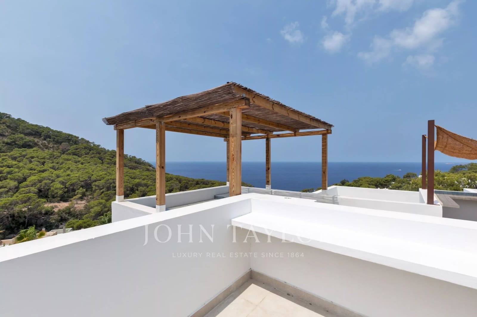 4 bedroom Townhouse for sale in San Jose / Sant Josep de Sa Talaia with pool - € 1,450,000 (Ref: 10014890)
