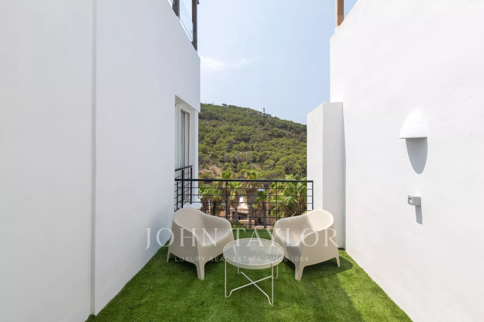 4 bedroom Townhouse for sale in San Jose / Sant Josep de Sa Talaia with pool - € 1,450,000 (Ref: 10014890)