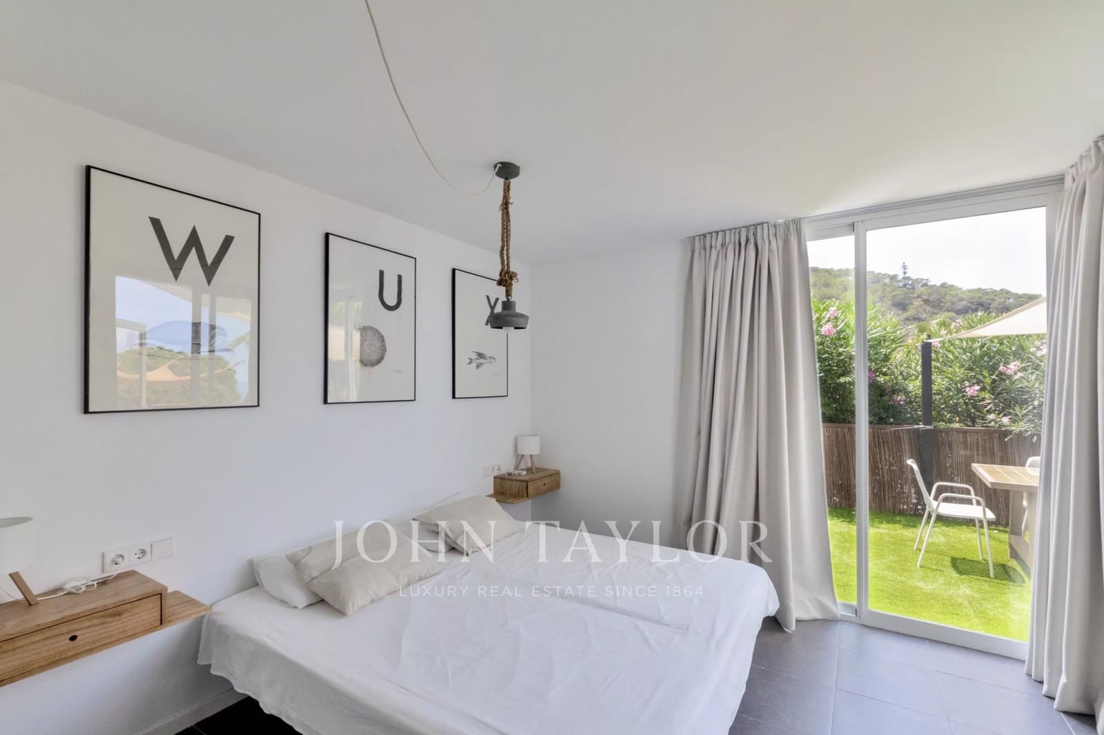 4 bedroom Townhouse for sale in San Jose / Sant Josep de Sa Talaia with pool - € 1,450,000 (Ref: 10014890)