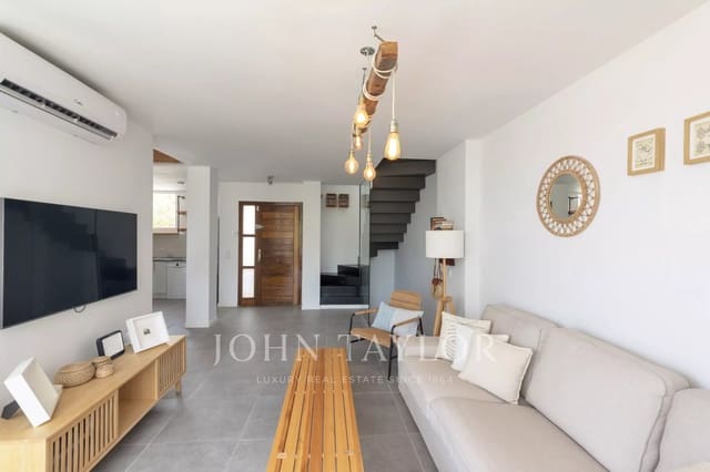 4 bedroom Townhouse for sale in San Jose / Sant Josep de Sa Talaia with pool - € 1,450,000 (Ref: 10014890)