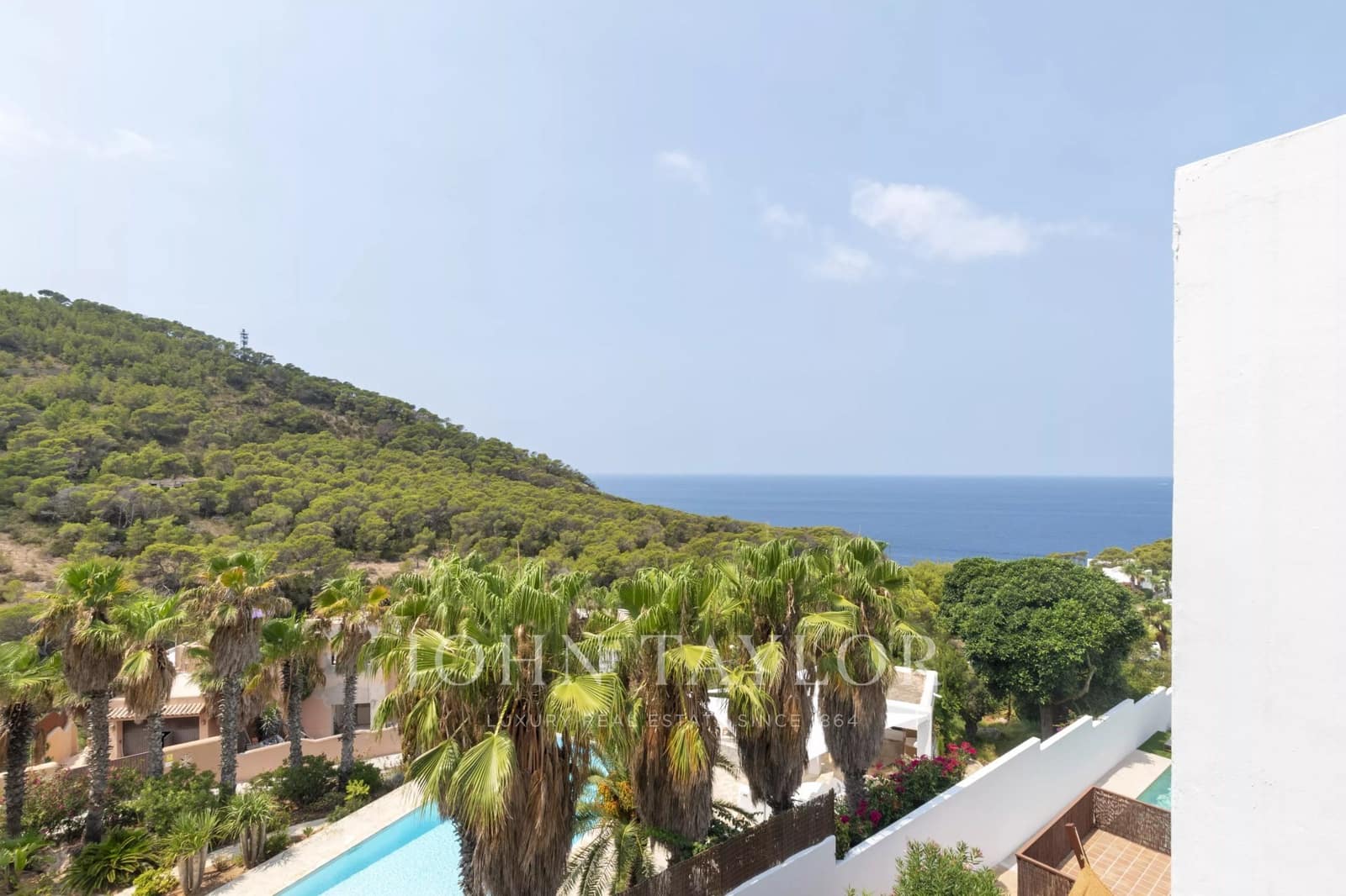 4 bedroom Townhouse for sale in San Jose / Sant Josep de Sa Talaia with pool - € 1,450,000 (Ref: 10014890)