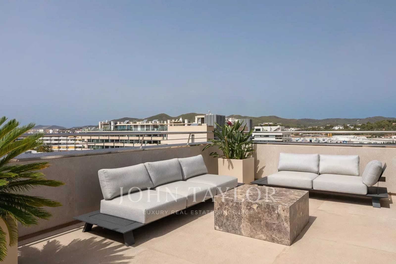 3 sypialnia Penthouse na sprzedaż w Miasto Ibiza / Eivissa z basenem - 2 950 000 € (Ref: 10042247)