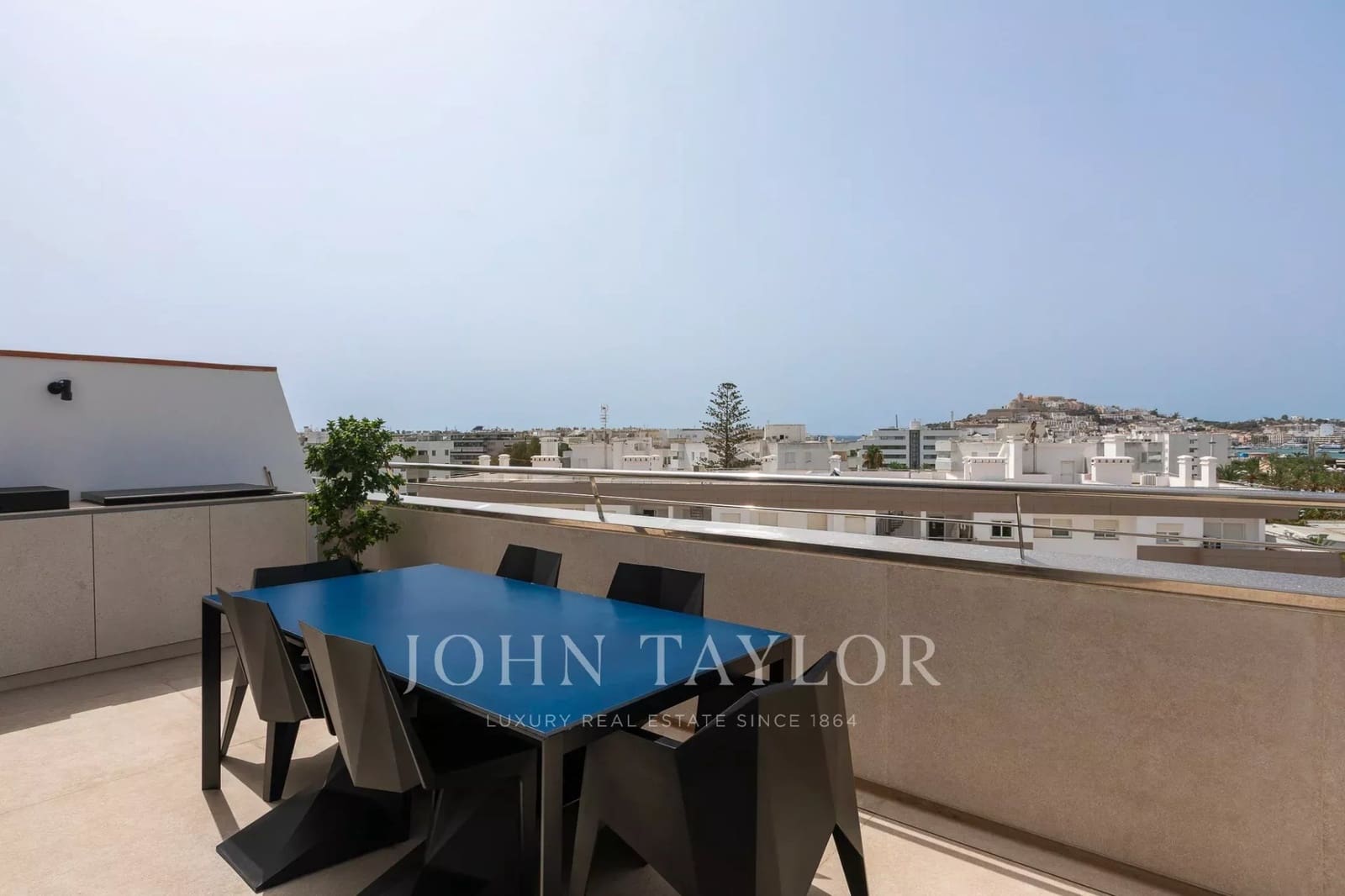 3 sypialnia Penthouse na sprzedaż w Miasto Ibiza / Eivissa z basenem - 2 950 000 € (Ref: 10042247)