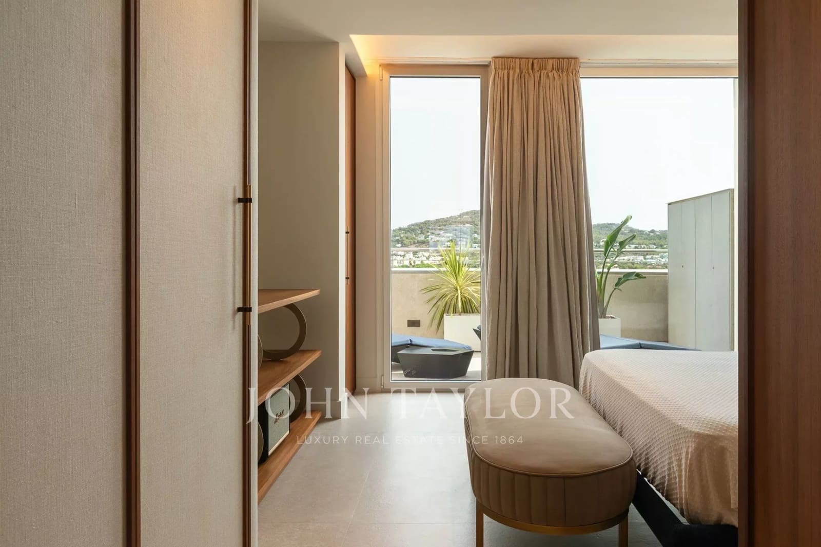 3 sypialnia Penthouse na sprzedaż w Miasto Ibiza / Eivissa z basenem - 2 950 000 € (Ref: 10042247)