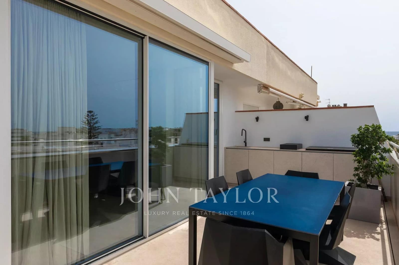 3 sypialnia Penthouse na sprzedaż w Miasto Ibiza / Eivissa z basenem - 2 950 000 € (Ref: 10042247)