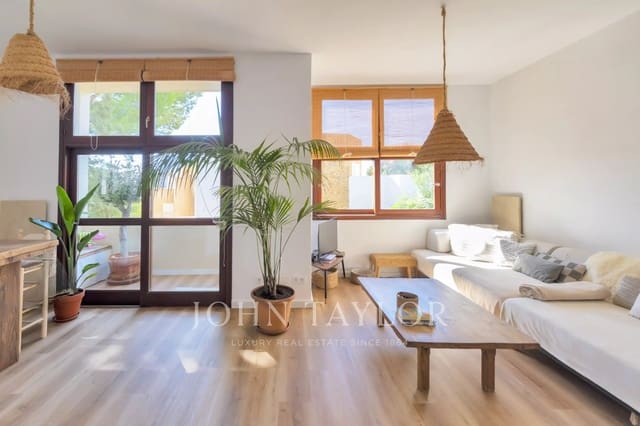 3 slaapkamer Penthouse te koop in Santa Gertrudis de Fruitera, Santa Eulalia / Santa Eularia - € 1.240.000 (Ref: 10093956)