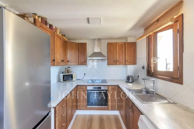 3 slaapkamer Penthouse te koop in Santa Gertrudis de Fruitera, Santa Eulalia / Santa Eularia - € 1.240.000 (Ref: 10093956)