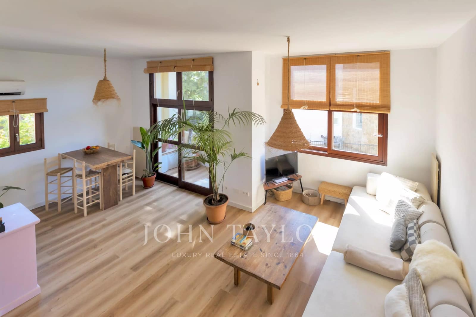 3 slaapkamer Penthouse te koop in Santa Gertrudis de Fruitera - € 1.240.000 (Ref: 10093956)