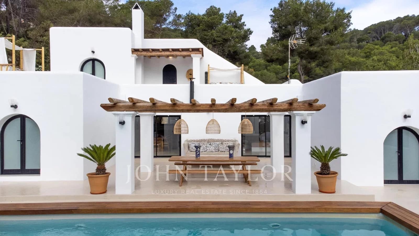 20 sypialnia Willa do wynajęcia w Santa Eulalia / Santa Eularia z basenem - 30 000 € (Ref: 10135242)