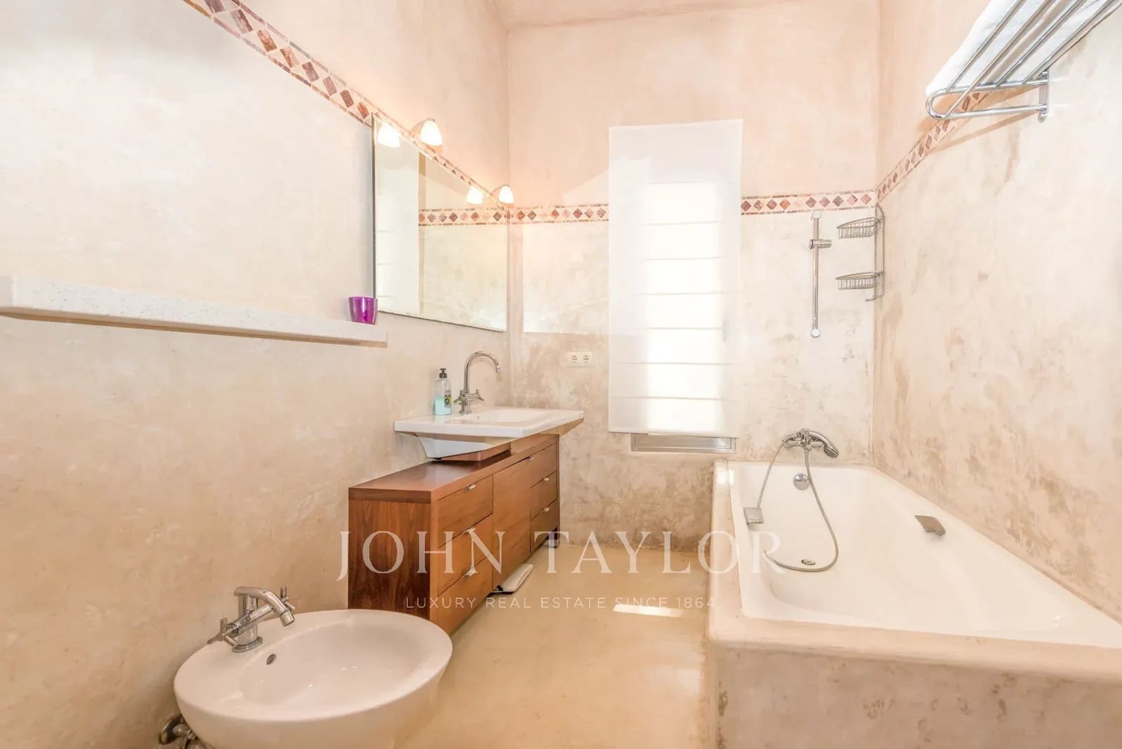 6 sypialnia Willa do wynajęcia w Santa Eulalia / Santa Eularia z basenem - 12 000 € (Ref: 10135243)