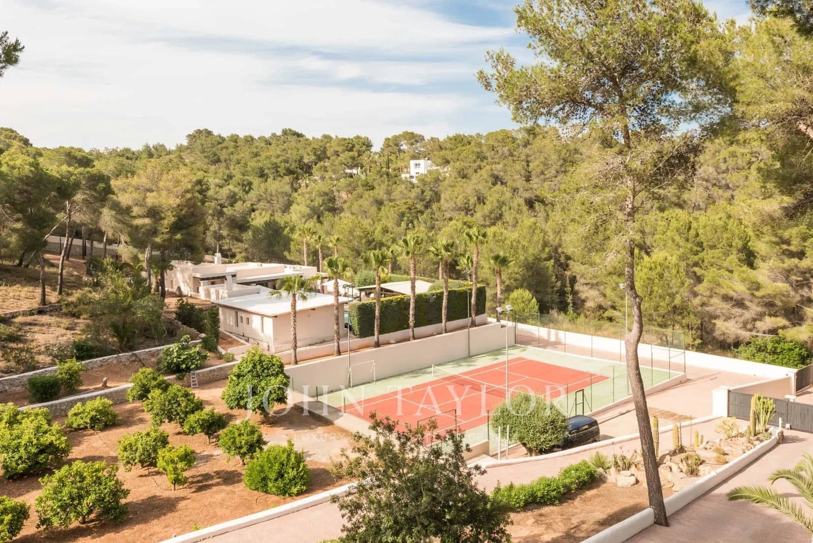 6 sypialnia Willa do wynajęcia w Santa Eulalia / Santa Eularia z basenem - 12 000 € (Ref: 10135243)