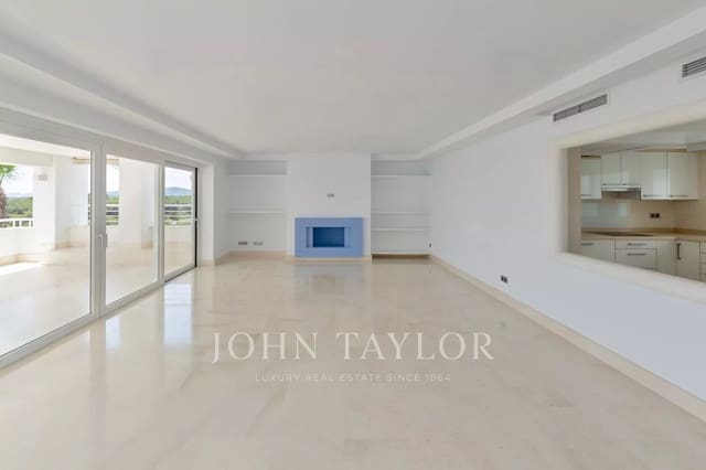 4 soveværelse Lejlighed til salg i Cala Llenya, Santa Eulalia / Santa Eularia med swimmingpool garage - € 2.000.000 (Ref: 9428636)