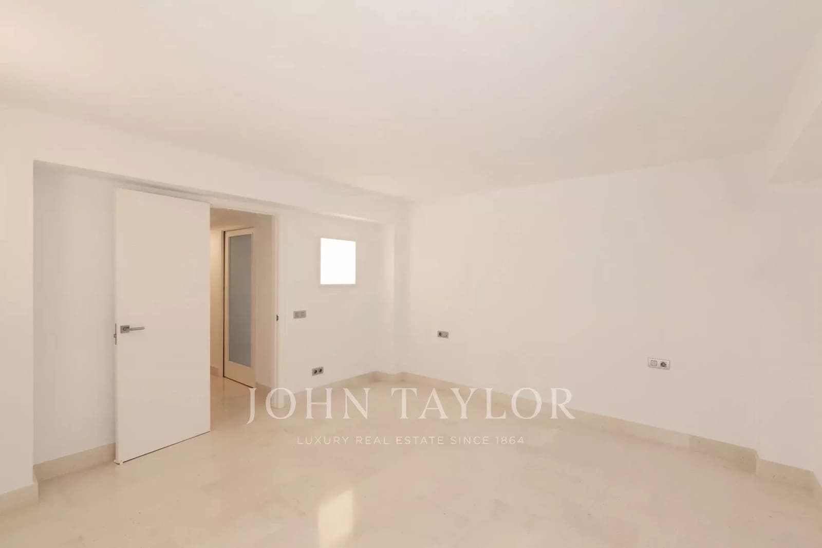 4 bedroom Apartment for sale in Cala Llenya with pool garage - € 2,000,000 (Ref: 9428636)