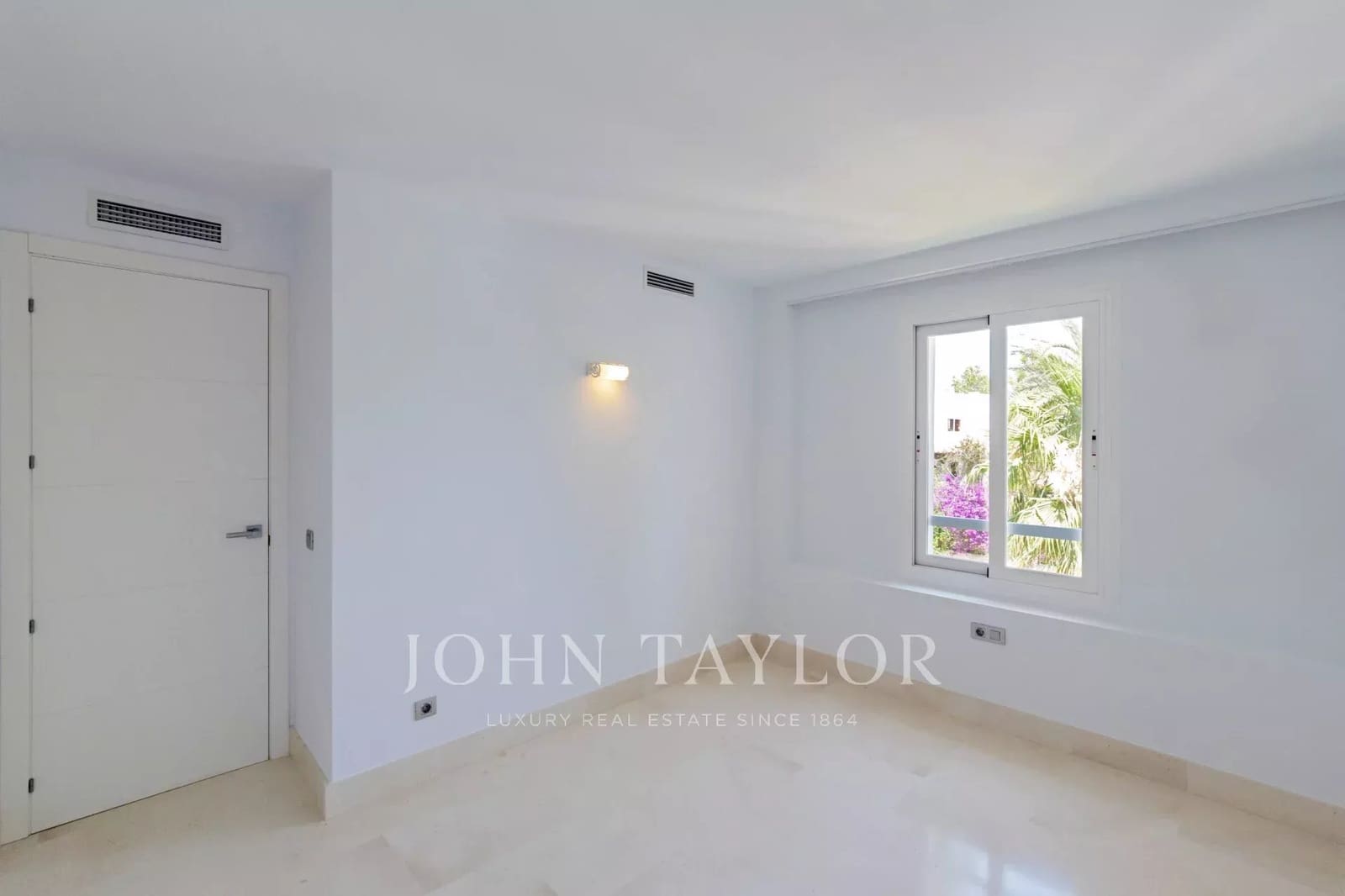 4 bedroom Apartment for sale in Cala Llenya with pool garage - € 2,000,000 (Ref: 9428636)