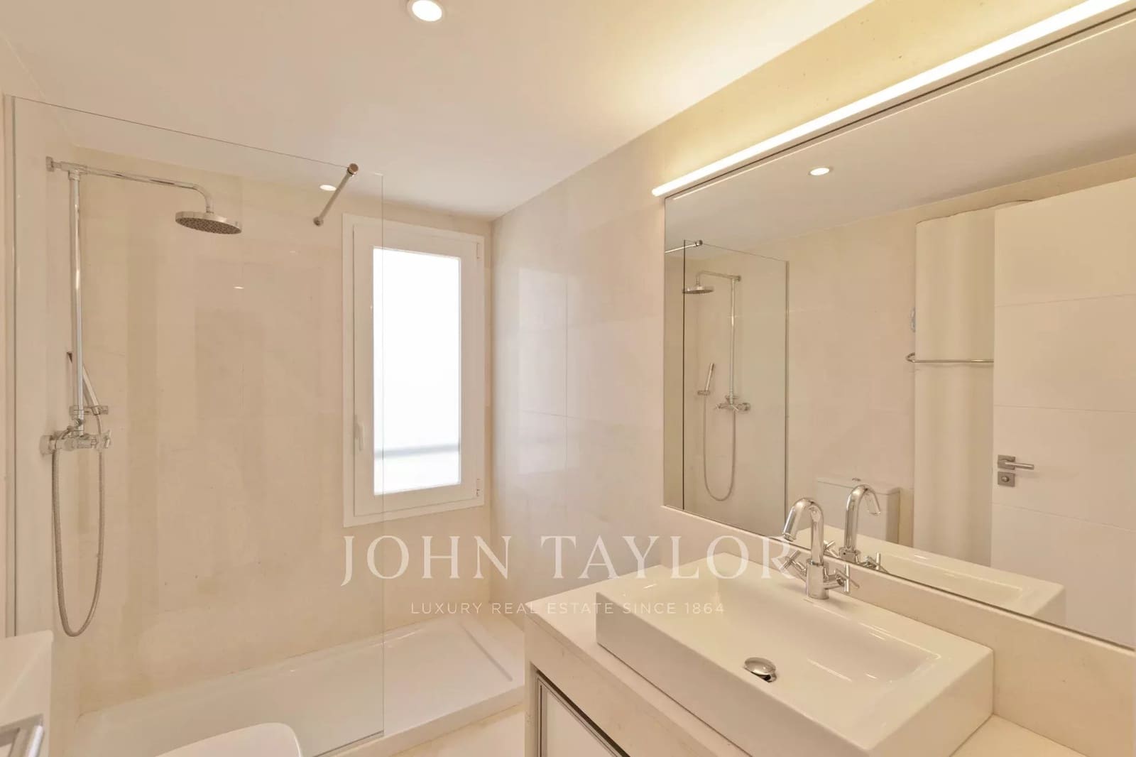 4 bedroom Apartment for sale in Cala Llenya with pool garage - € 2,000,000 (Ref: 9428636)