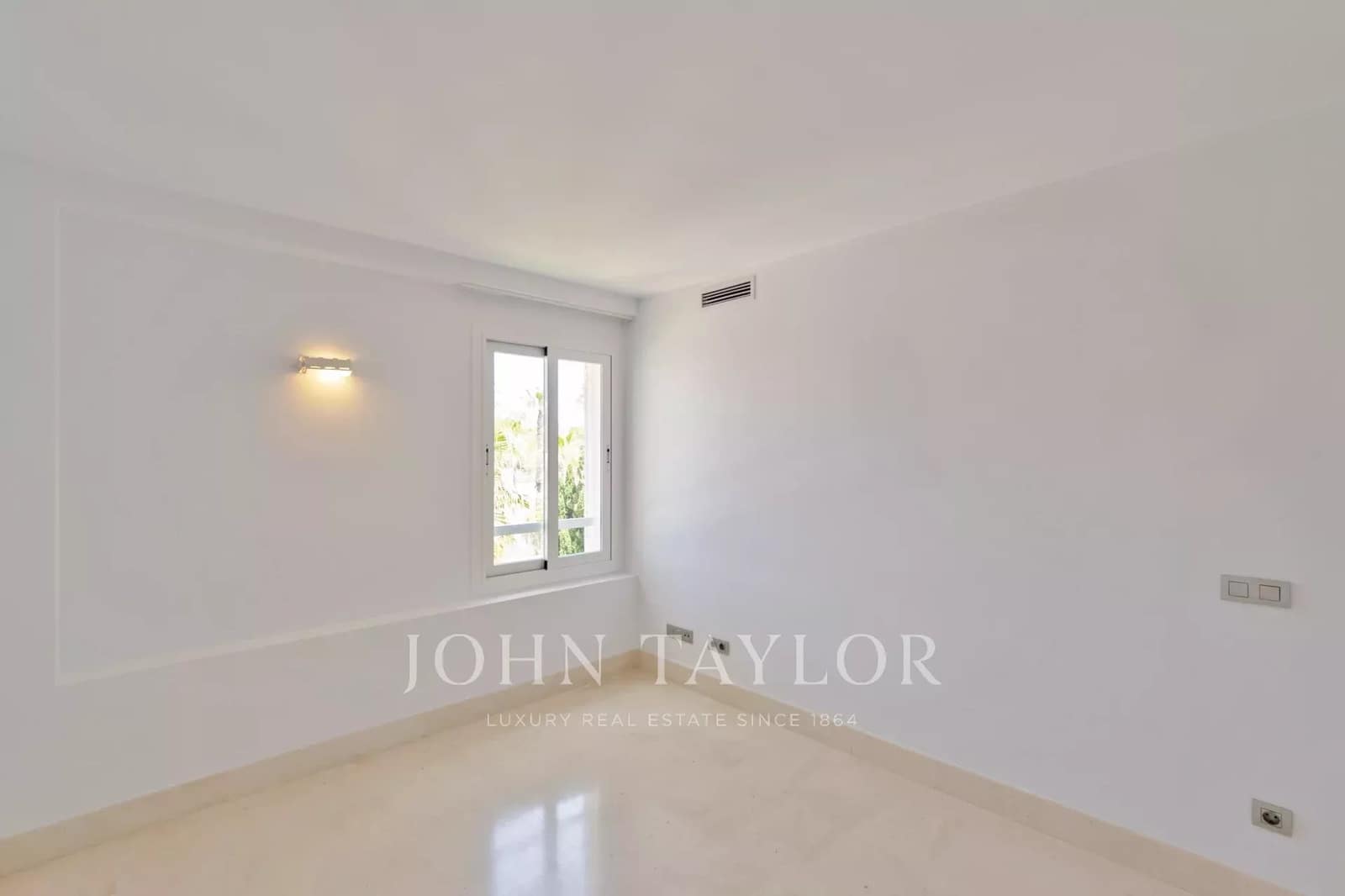 4 bedroom Apartment for sale in Cala Llenya with pool garage - € 2,000,000 (Ref: 9428636)