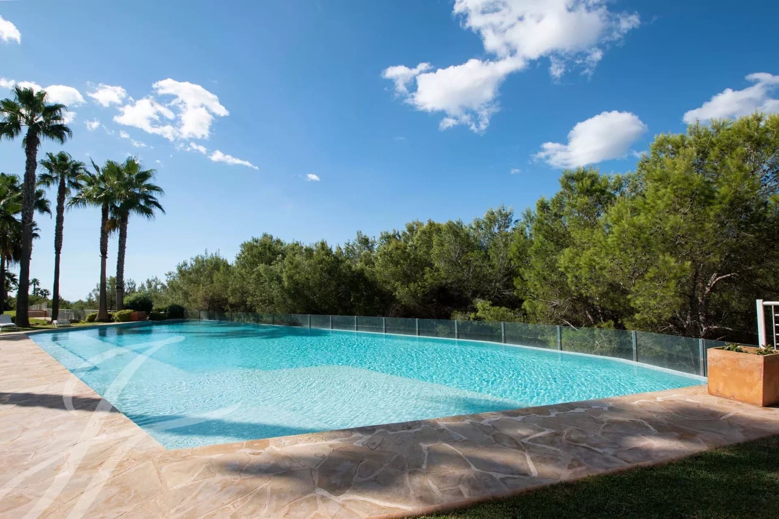 4 bedroom Apartment for sale in Cala Llenya with pool garage - € 2,000,000 (Ref: 9428636)