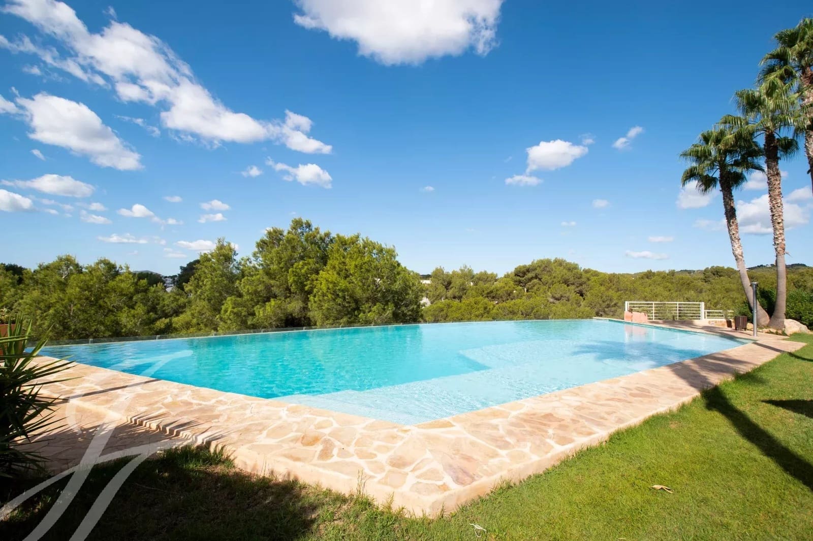 4 bedroom Apartment for sale in Cala Llenya with pool garage - € 2,000,000 (Ref: 9428636)