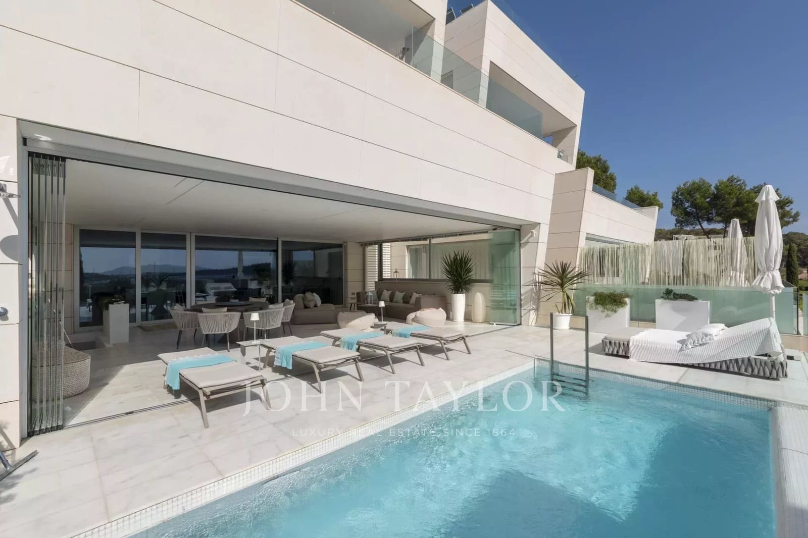 5 bedroom Apartment for sale in Ibiza / Eivissa town with pool - € 4,750,000 (Ref: 9428640)
