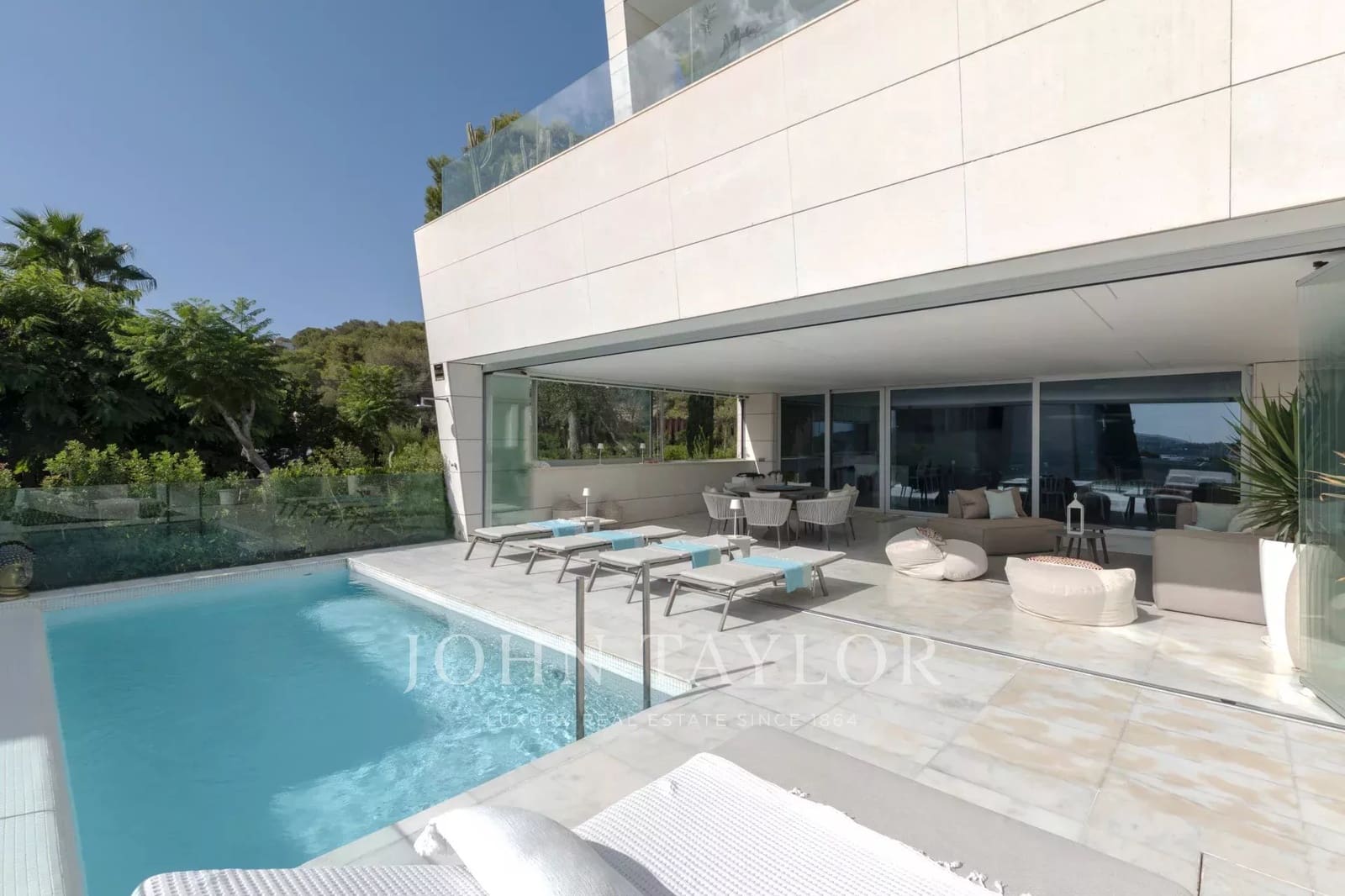5 bedroom Apartment for sale in Ibiza / Eivissa town with pool - € 4,750,000 (Ref: 9428640)