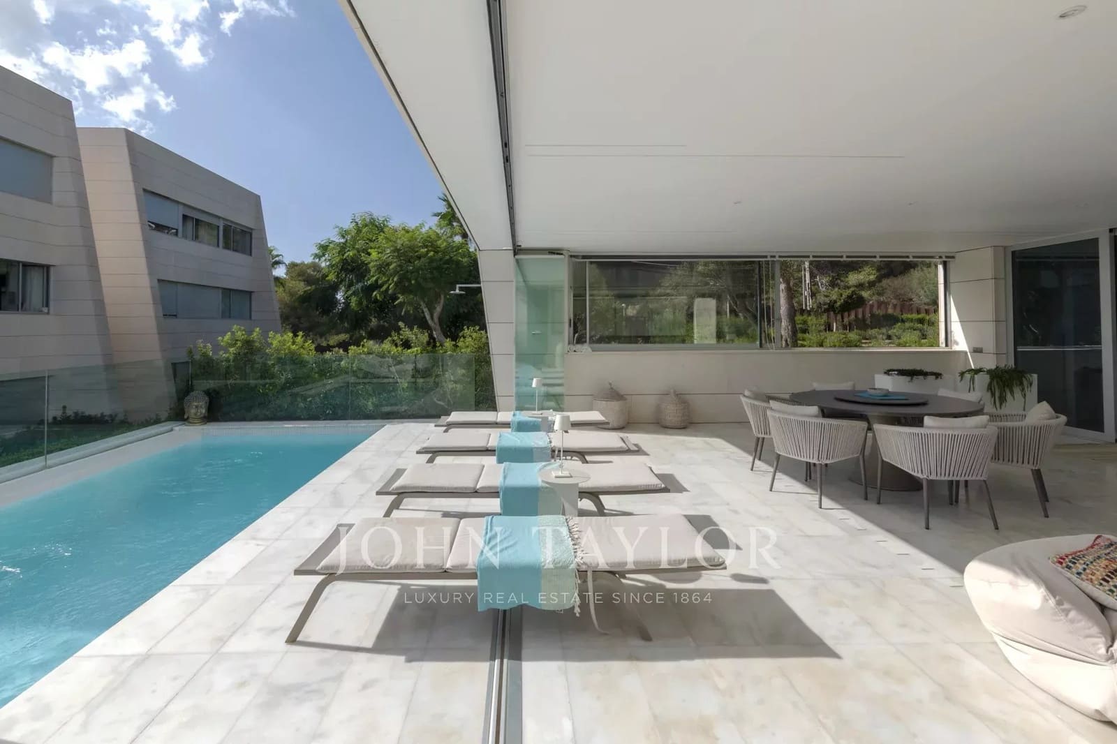 5 bedroom Apartment for sale in Ibiza / Eivissa town with pool - € 4,750,000 (Ref: 9428640)