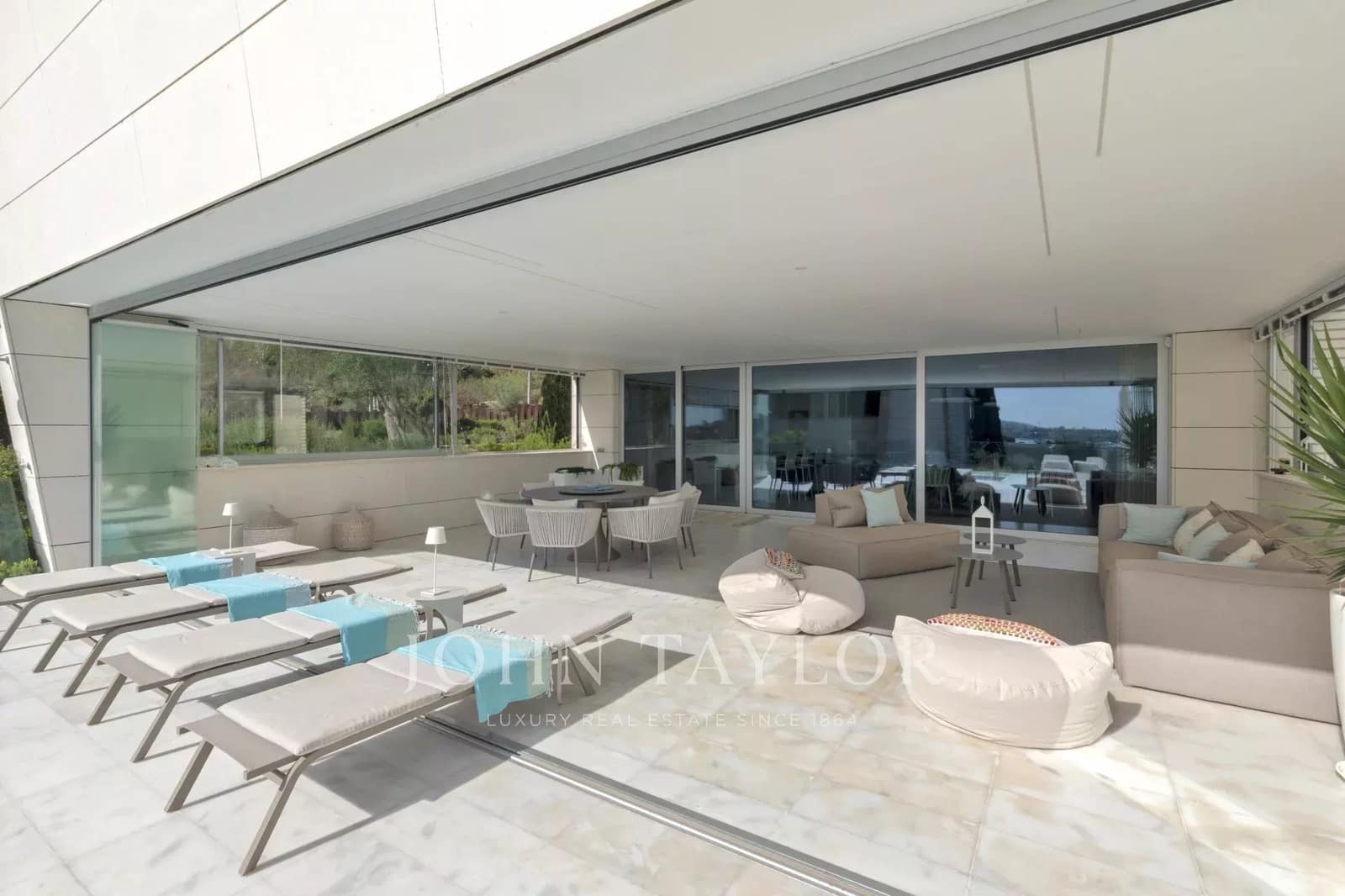5 bedroom Apartment for sale in Ibiza / Eivissa town with pool - € 4,750,000 (Ref: 9428640)