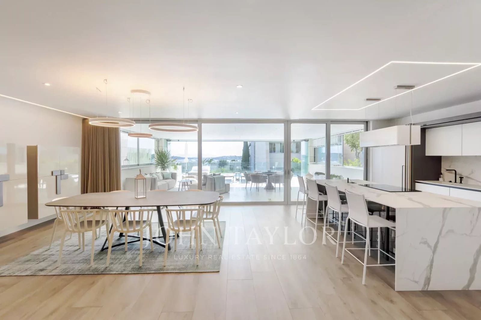 5 bedroom Apartment for sale in Ibiza / Eivissa town with pool - € 4,750,000 (Ref: 9428640)