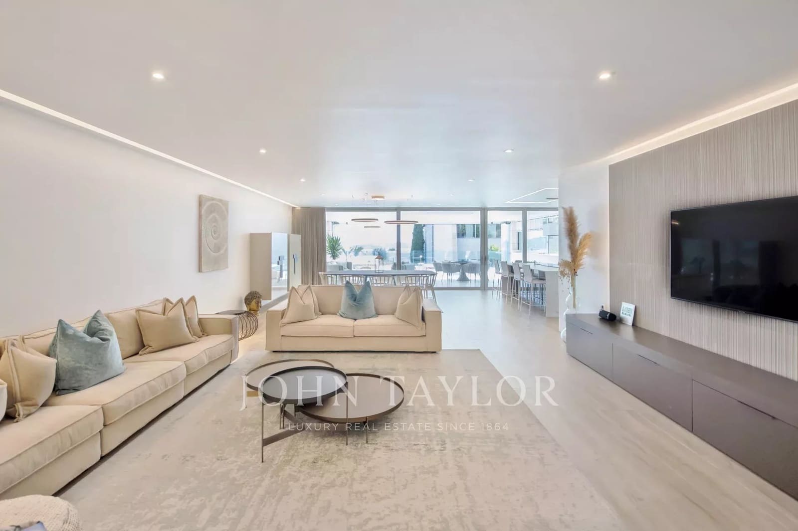 5 bedroom Apartment for sale in Ibiza / Eivissa town with pool - € 4,750,000 (Ref: 9428640)