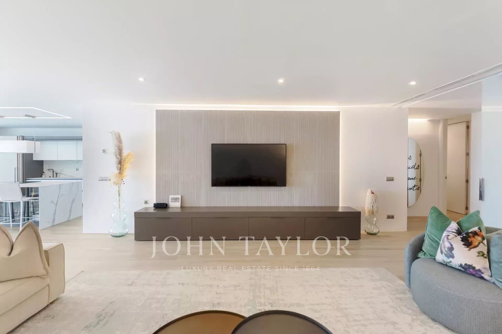 5 bedroom Apartment for sale in Ibiza / Eivissa town with pool - € 4,750,000 (Ref: 9428640)