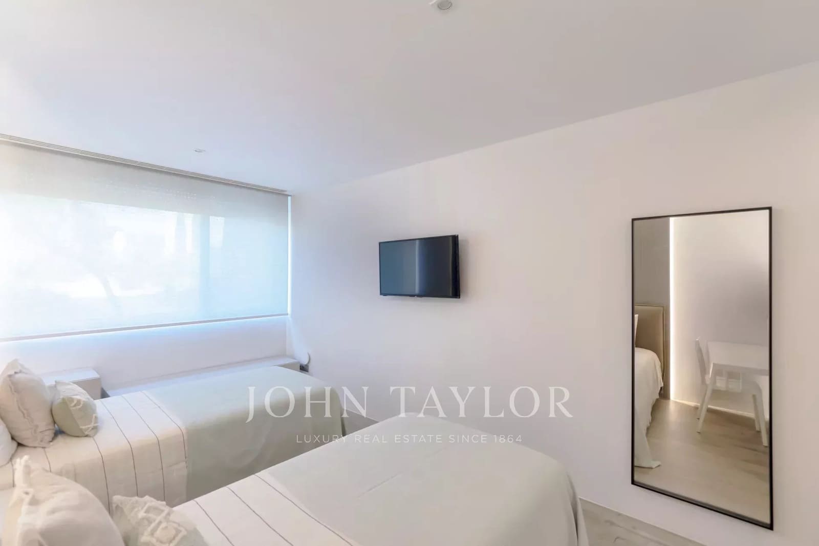 5 bedroom Apartment for sale in Ibiza / Eivissa town with pool - € 4,750,000 (Ref: 9428640)