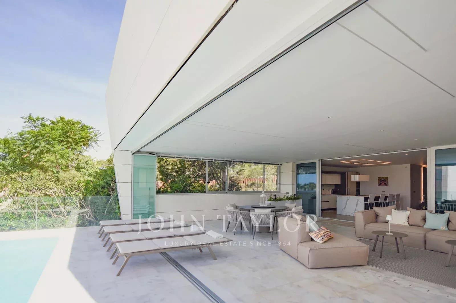 5 bedroom Apartment for sale in Ibiza / Eivissa town with pool - € 4,750,000 (Ref: 9428640)