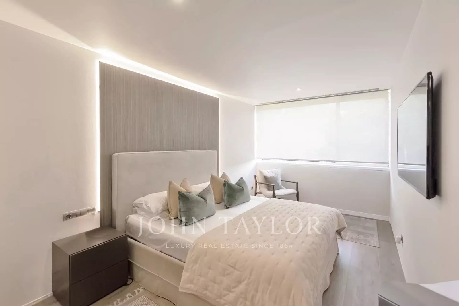 5 bedroom Apartment for sale in Ibiza / Eivissa town with pool - € 4,750,000 (Ref: 9428640)