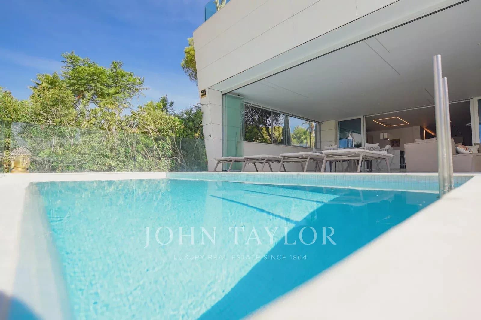 5 bedroom Apartment for sale in Ibiza / Eivissa town with pool - € 4,750,000 (Ref: 9428640)