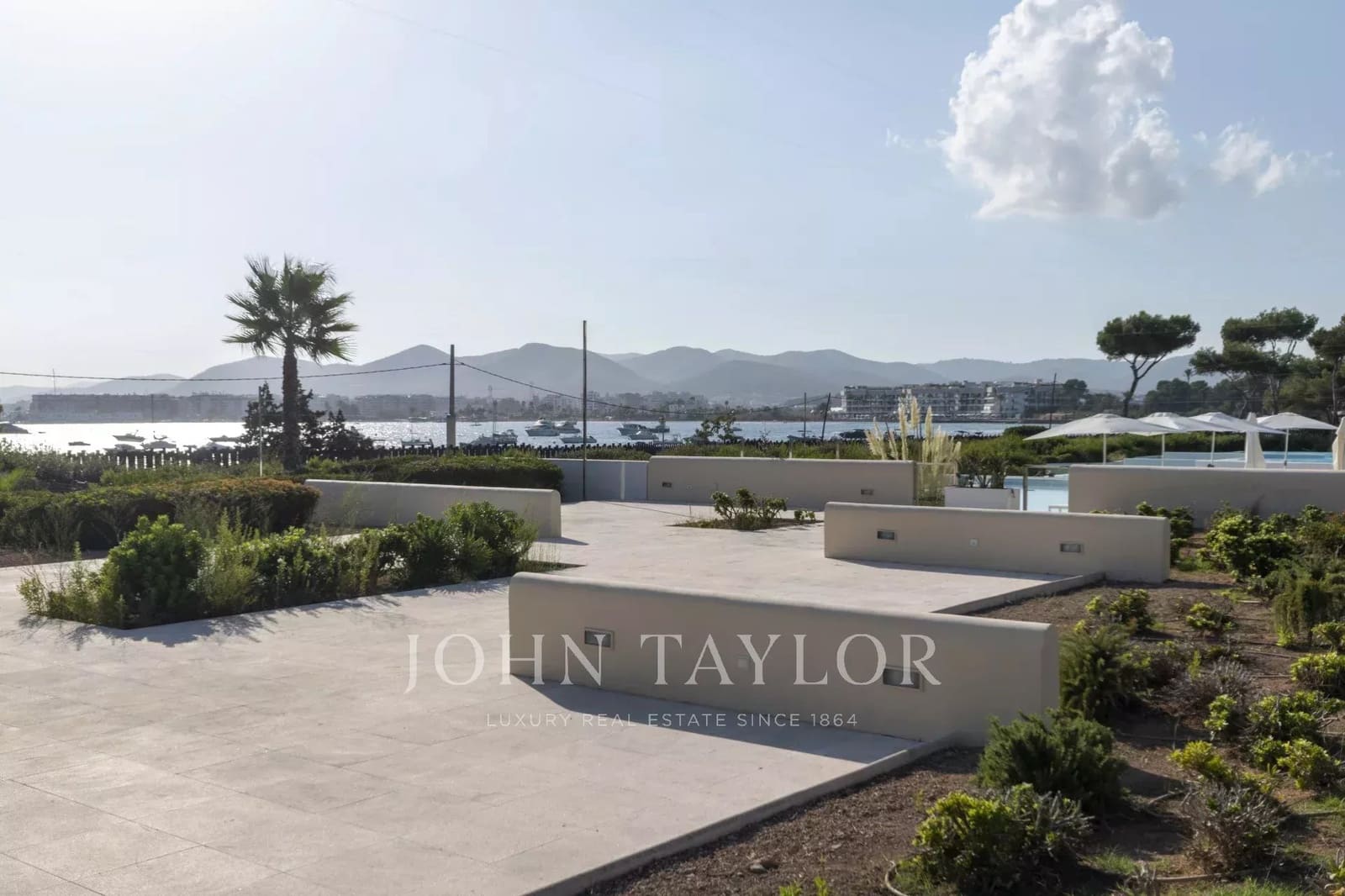 5 bedroom Apartment for sale in Ibiza / Eivissa town with pool - € 4,750,000 (Ref: 9428640)