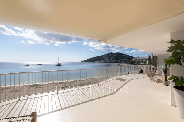 2 soveværelse Lejlighed til salg i Santa Eulalia / Santa Eularia med garage - € 1.200.000 (Ref: 9428644)