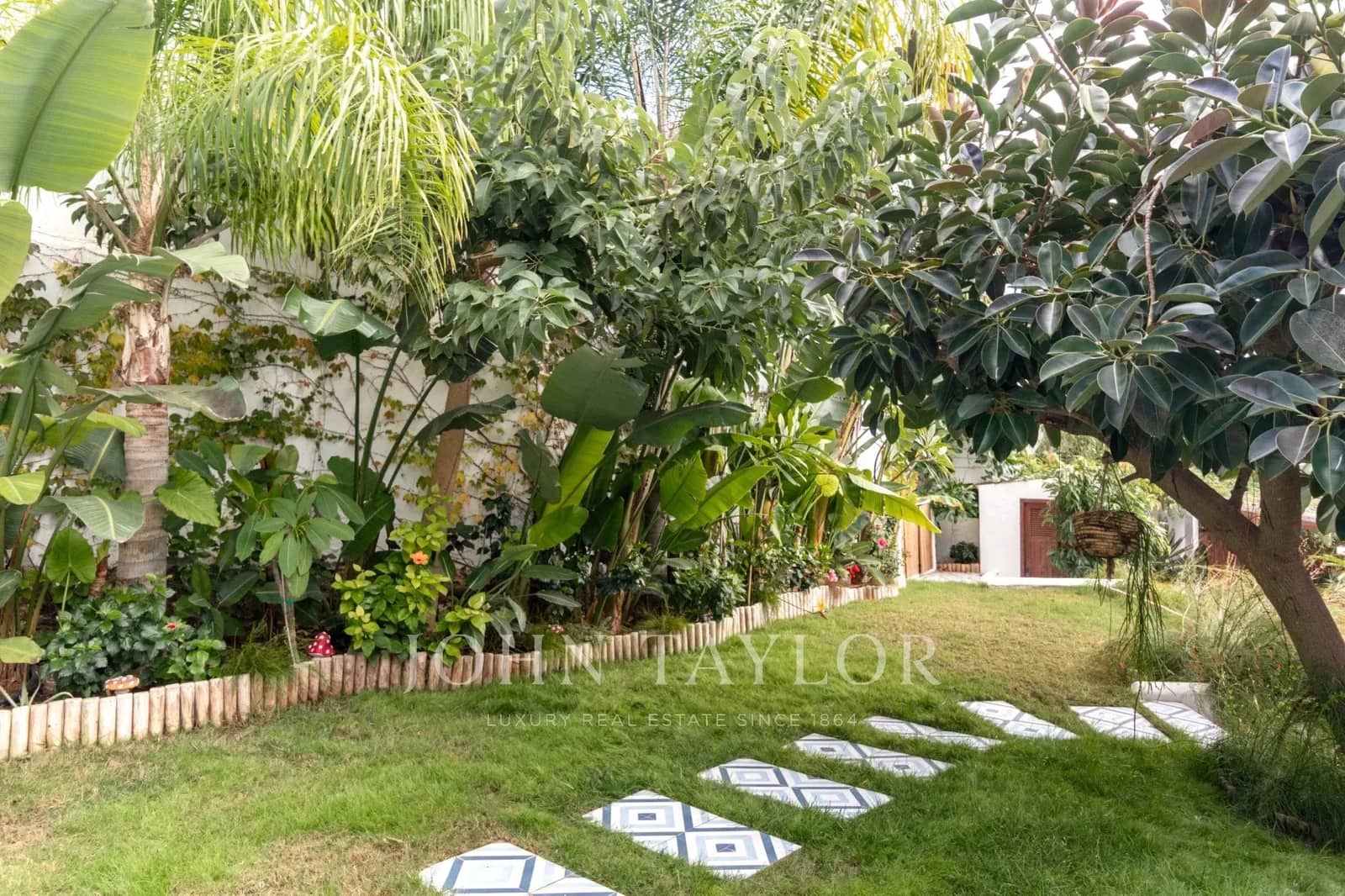 3 Zimmer Apartment zu verkaufen in Cala Llonga mit Pool - 2.350.000 € (Ref: 9428648)