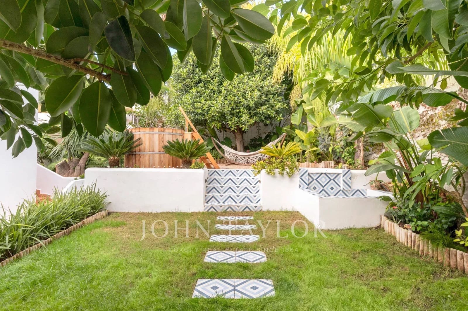 3 Zimmer Apartment zu verkaufen in Cala Llonga mit Pool - 2.350.000 € (Ref: 9428648)