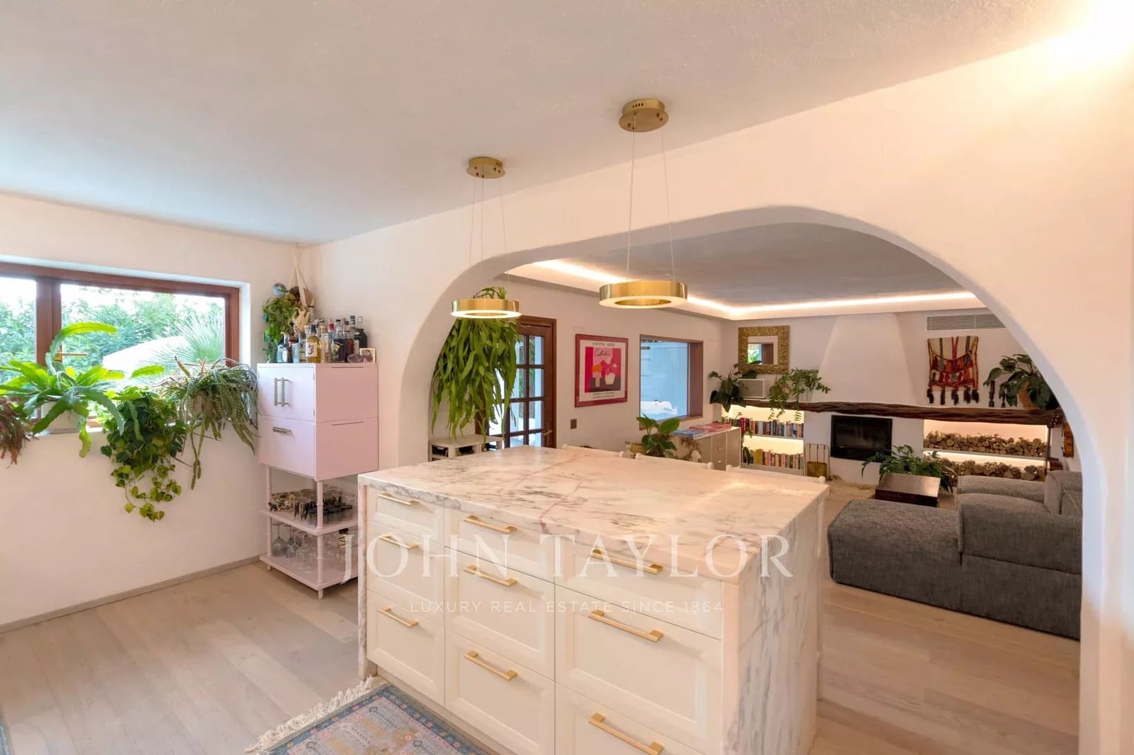 3 Zimmer Apartment zu verkaufen in Cala Llonga mit Pool - 2.350.000 € (Ref: 9428648)