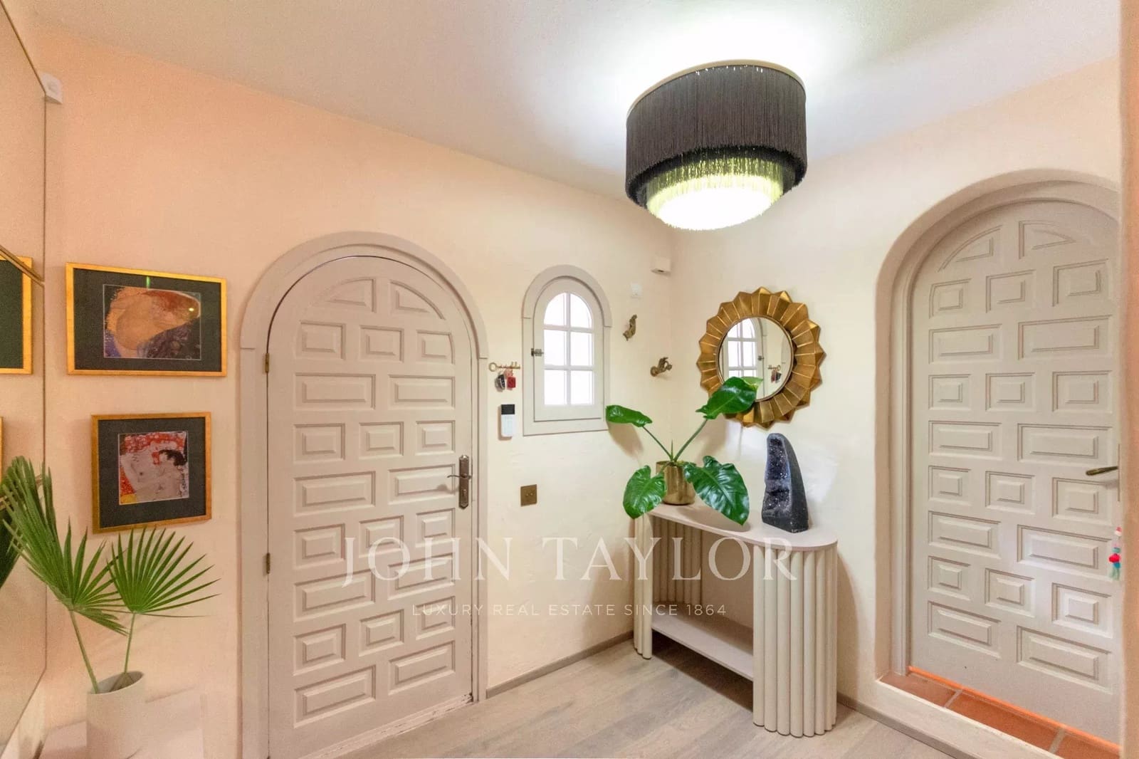 3 Zimmer Apartment zu verkaufen in Cala Llonga mit Pool - 2.350.000 € (Ref: 9428648)