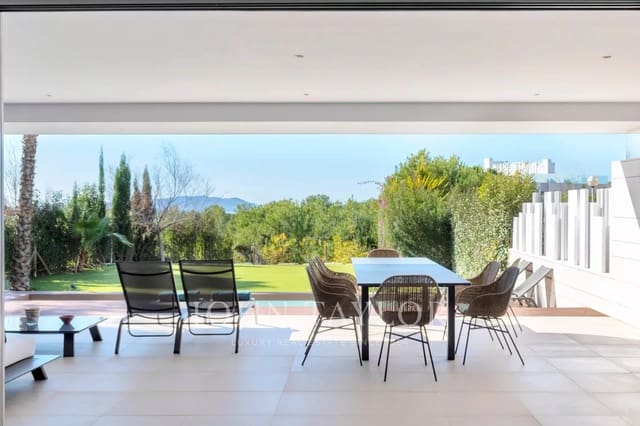 3 soverom Leilighet til salgs i Talamanca, Ibiza by med svømmebasseng - € 3 100 000 (Ref: 9428649)